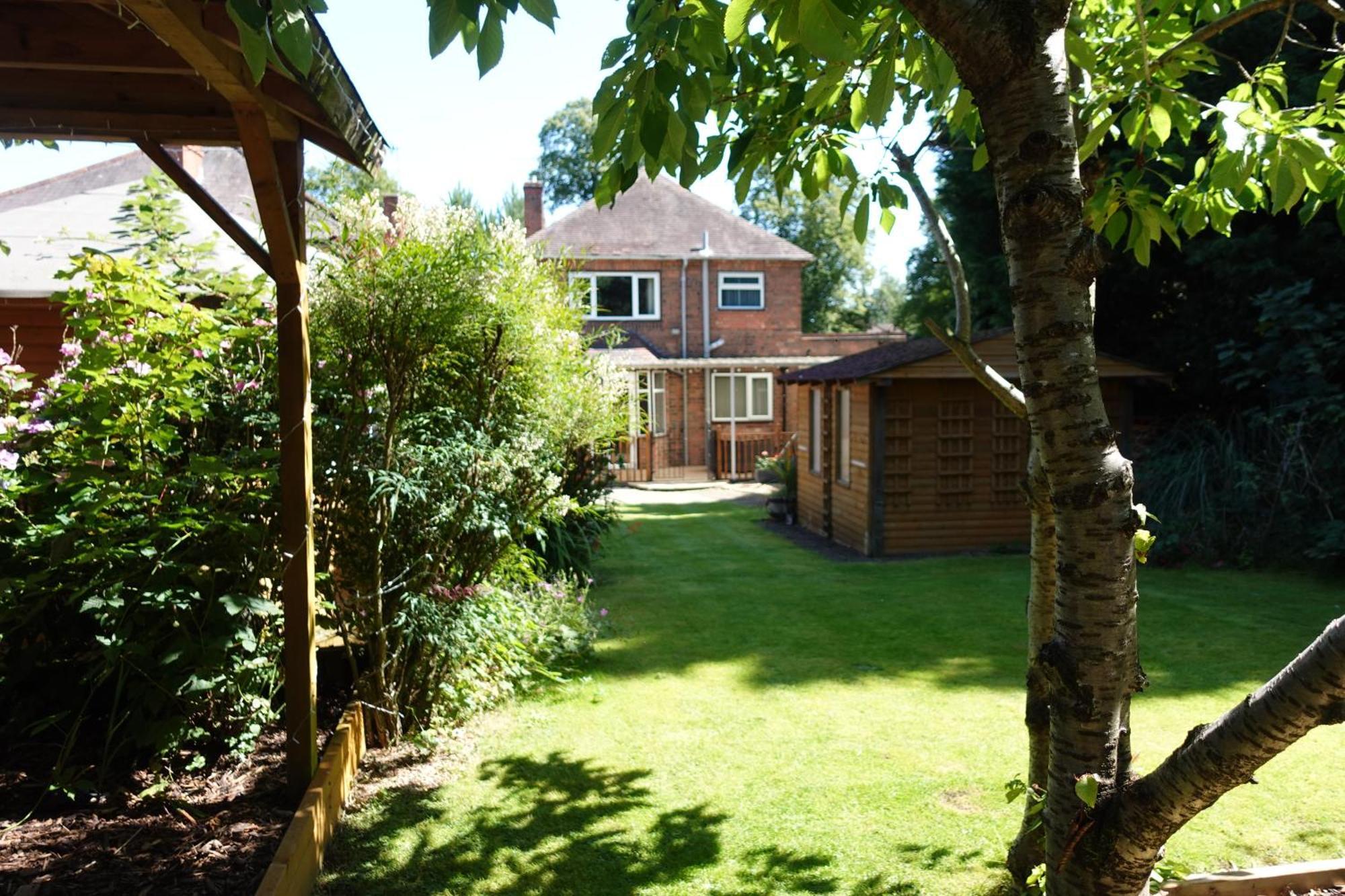 Huge 9 Bed Property Sleeps 17, Near Nec, City Centre, Hs2 Birmingham Buitenkant foto