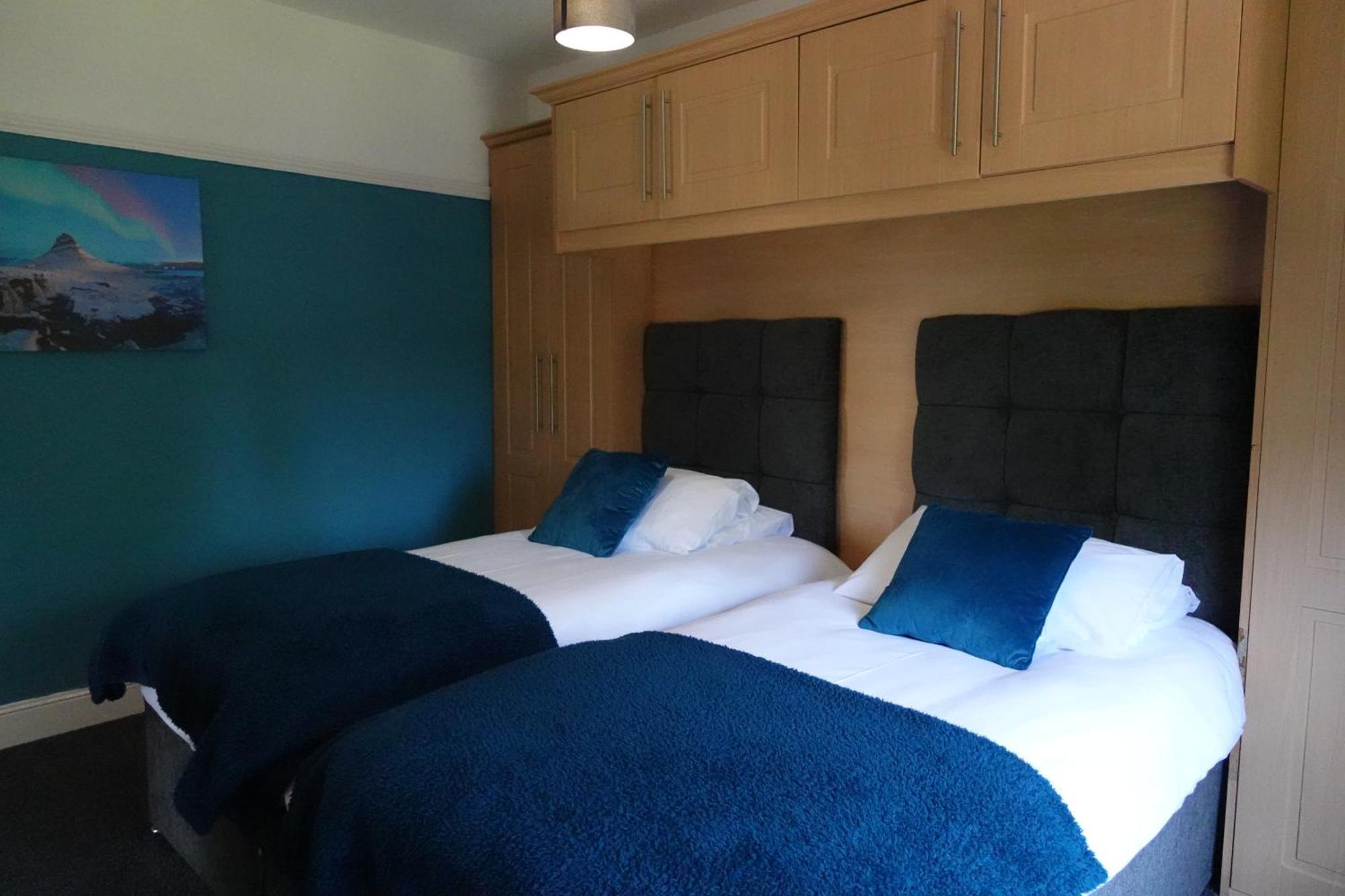 Huge 9 Bed Property Sleeps 17, Near Nec, City Centre, Hs2 Birmingham Buitenkant foto