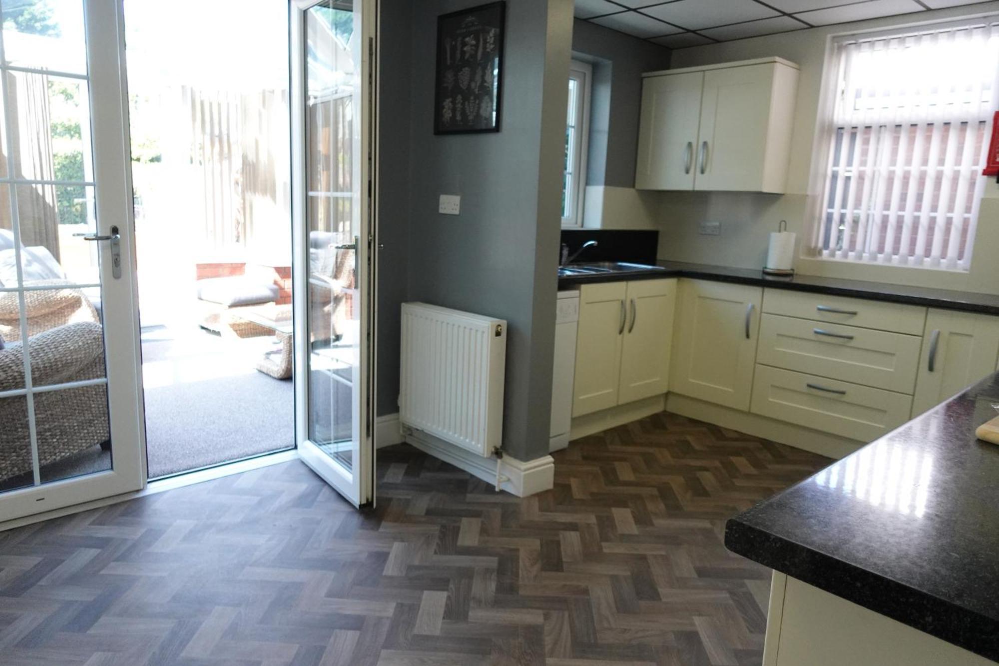 Huge 9 Bed Property Sleeps 17, Near Nec, City Centre, Hs2 Birmingham Buitenkant foto