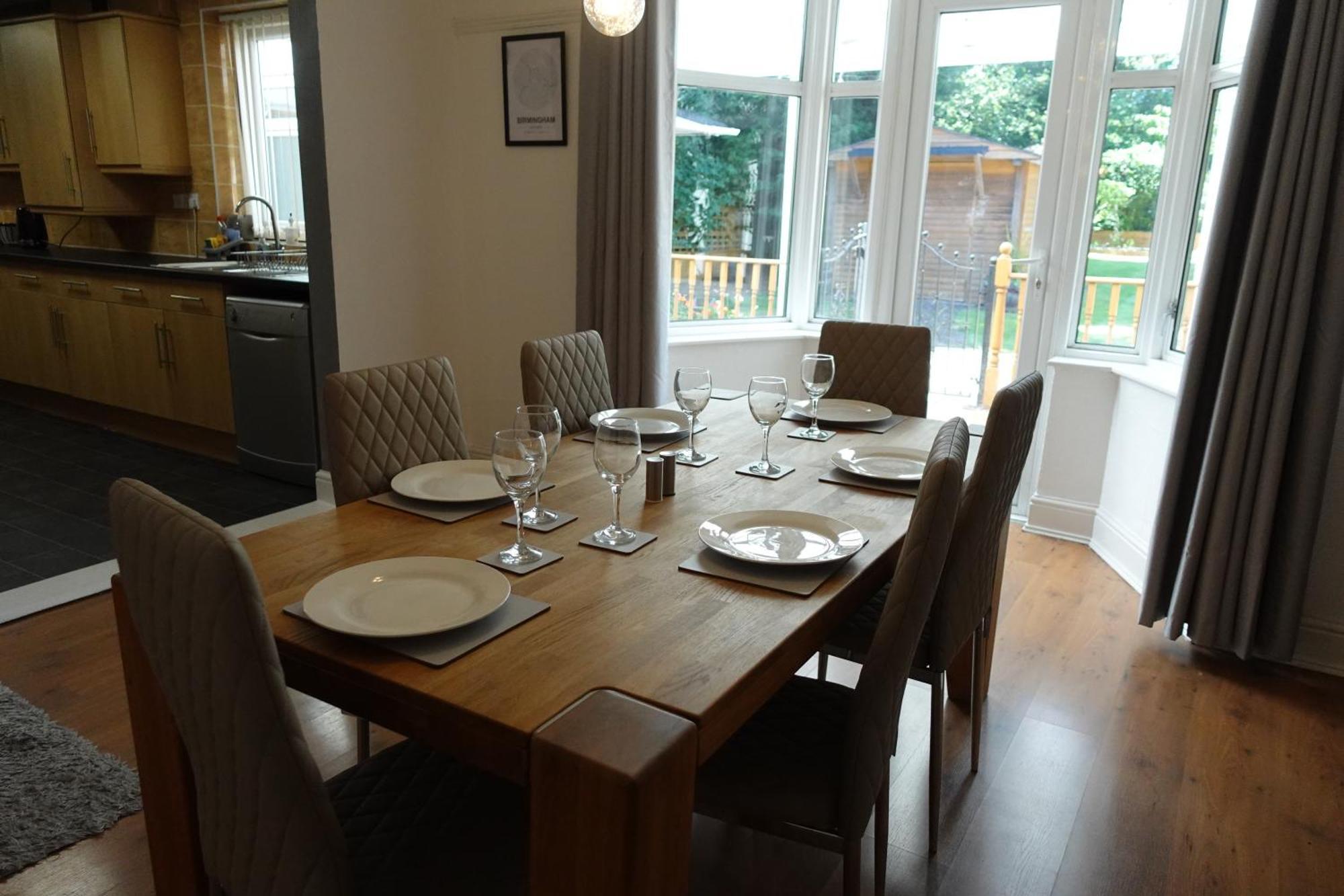 Huge 9 Bed Property Sleeps 17, Near Nec, City Centre, Hs2 Birmingham Buitenkant foto
