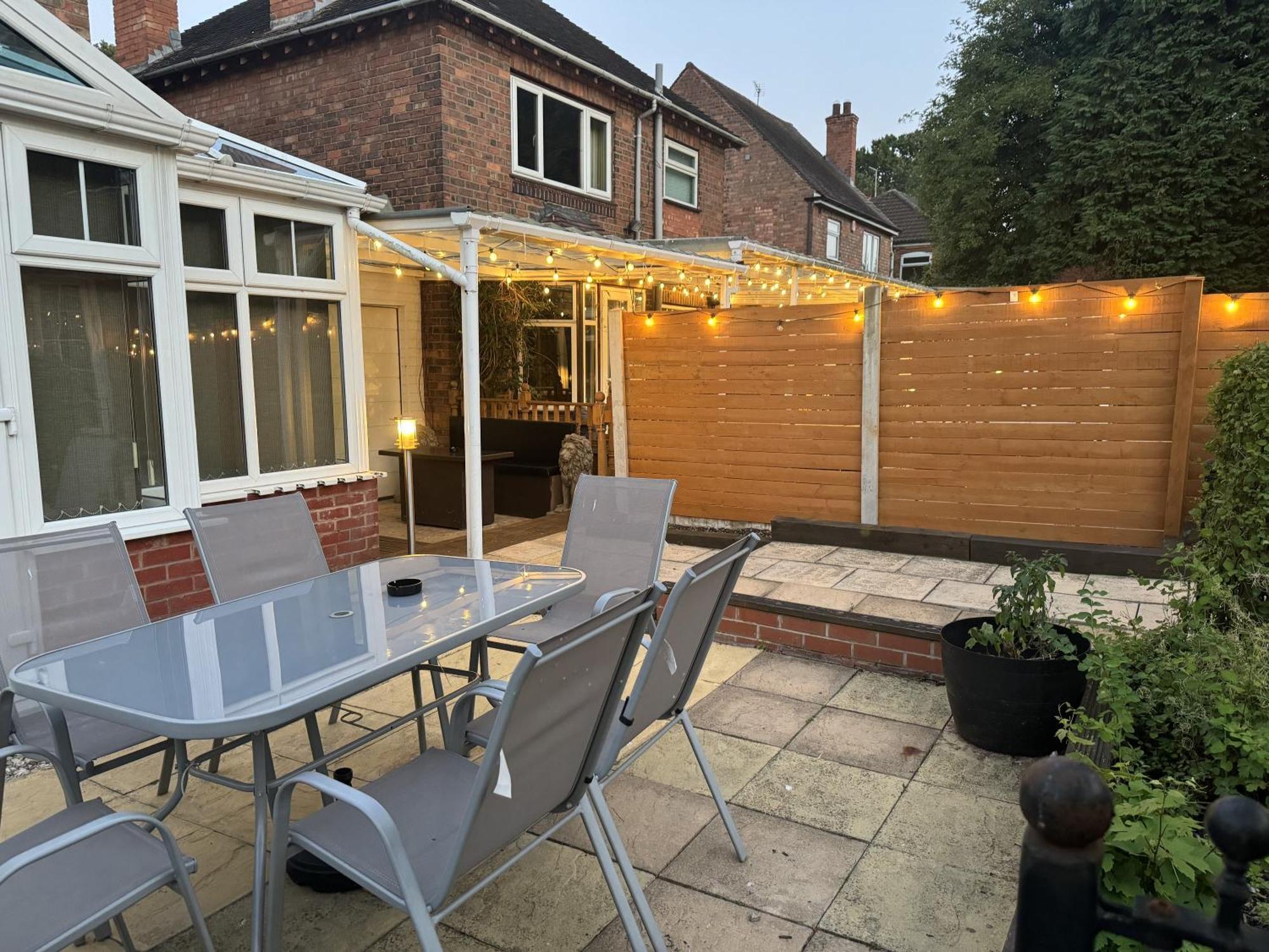 Huge 9 Bed Property Sleeps 17, Near Nec, City Centre, Hs2 Birmingham Buitenkant foto